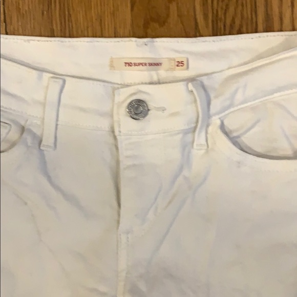 Levi’s 710 super skinny distressed white jeans - Picture 3 of 4
